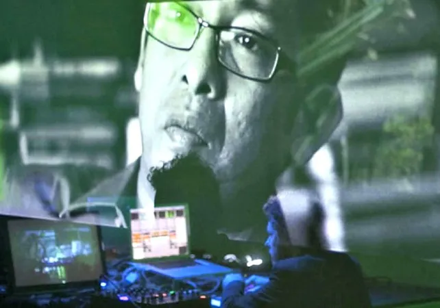 Cultura Burgos: El MEH acoge el espectáculo audiovisual de remezcla en directo Derivas precarias