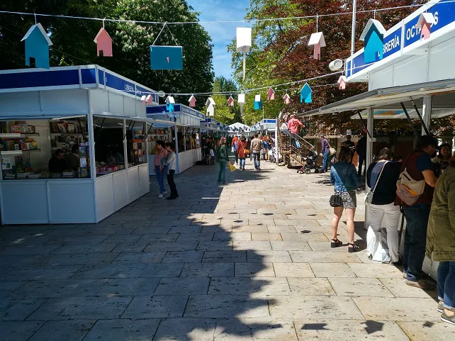Cultura Burgos: La UBU promueve el Catalibros de la Feria del Libro