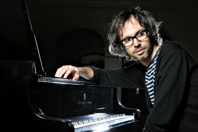 Cultura Burgos: La Fundación Caja de Burgos presenta al pianista James Rhodes en el Fórum Evolución