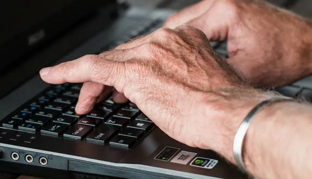 Universidad Burgos: Alumnos del Programa Interuniversitario de la Experiencia de la UBU demuestran que las nuevas tecnologías no son solo para jóvenes