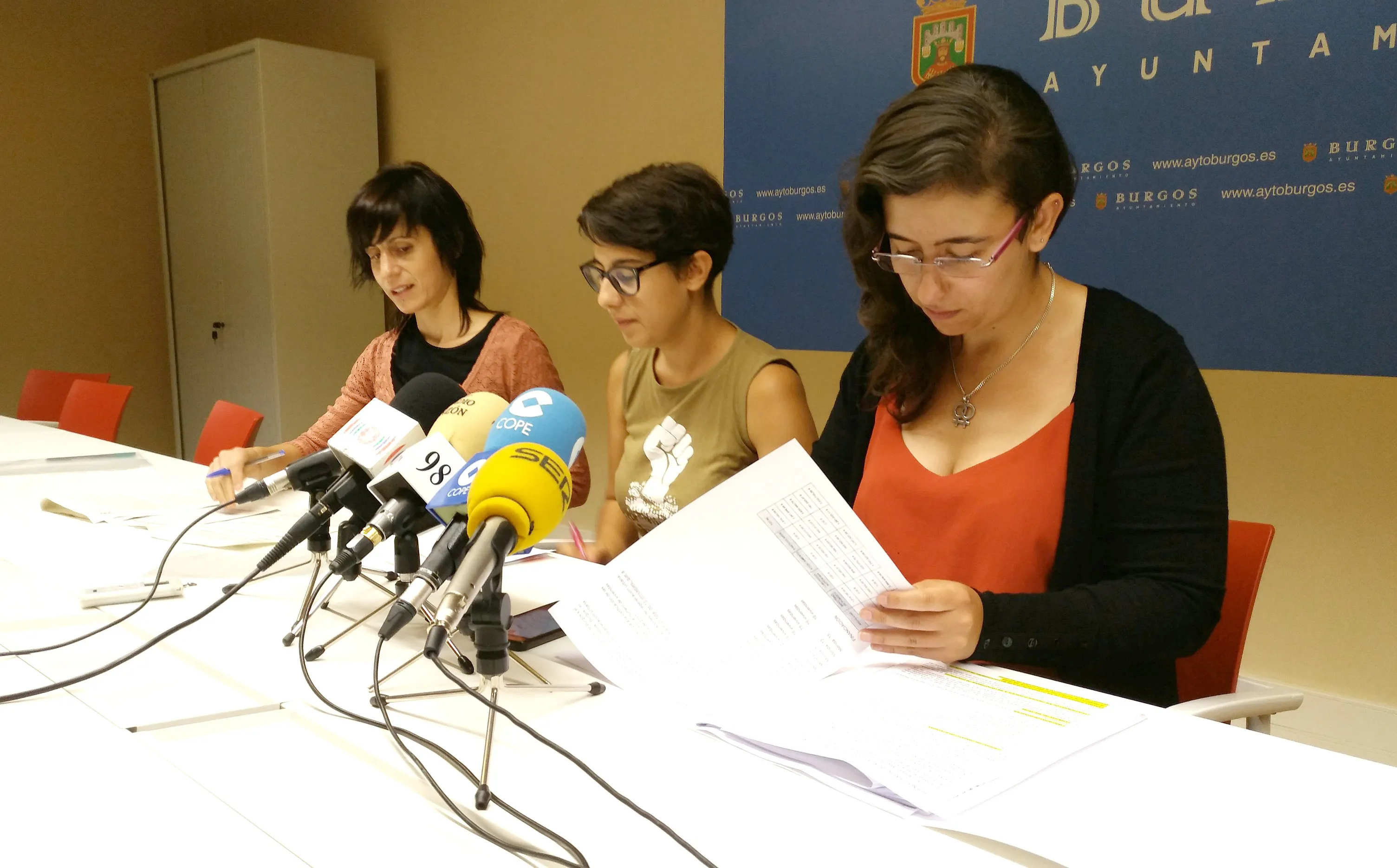 Actualidad Burgos: Antea Izquierdo resta importancia a romper la disciplina de voto en el Pleno