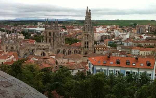 Actualidad Burgos: El Casco Histórico pide más Policía Local en la zona