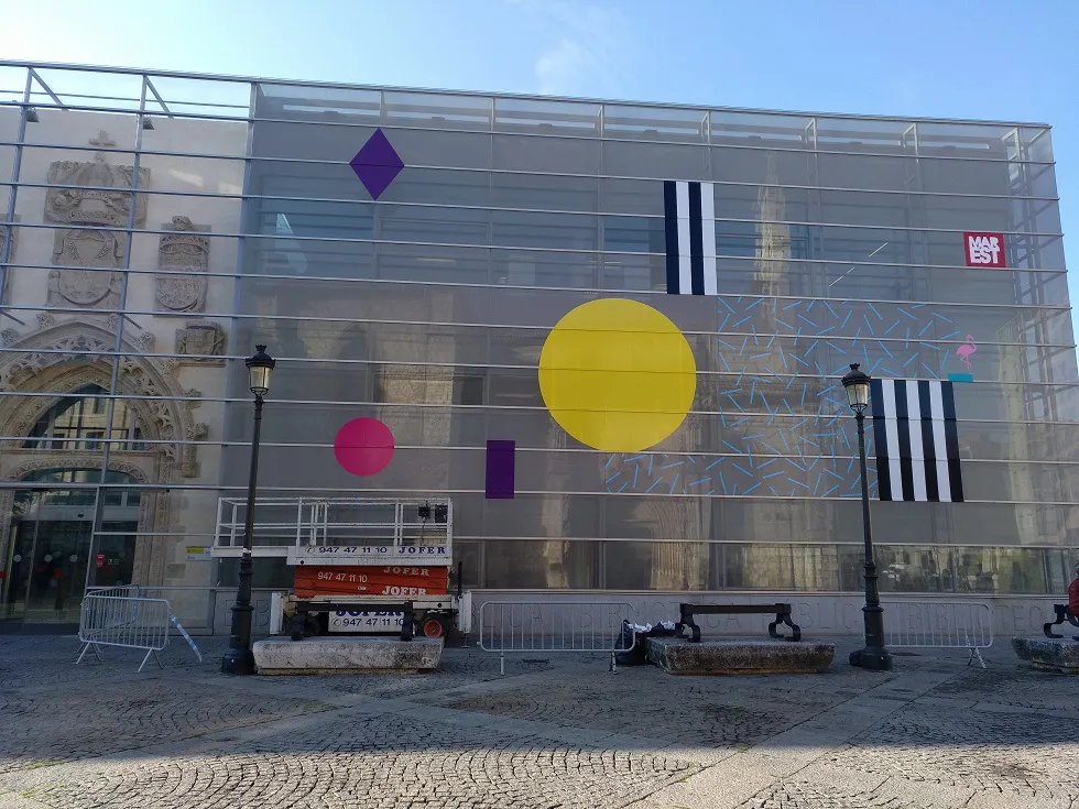 Cultura Burgos: Antonyo Marest se recrea con el arte urbano en la Biblioteca Pública