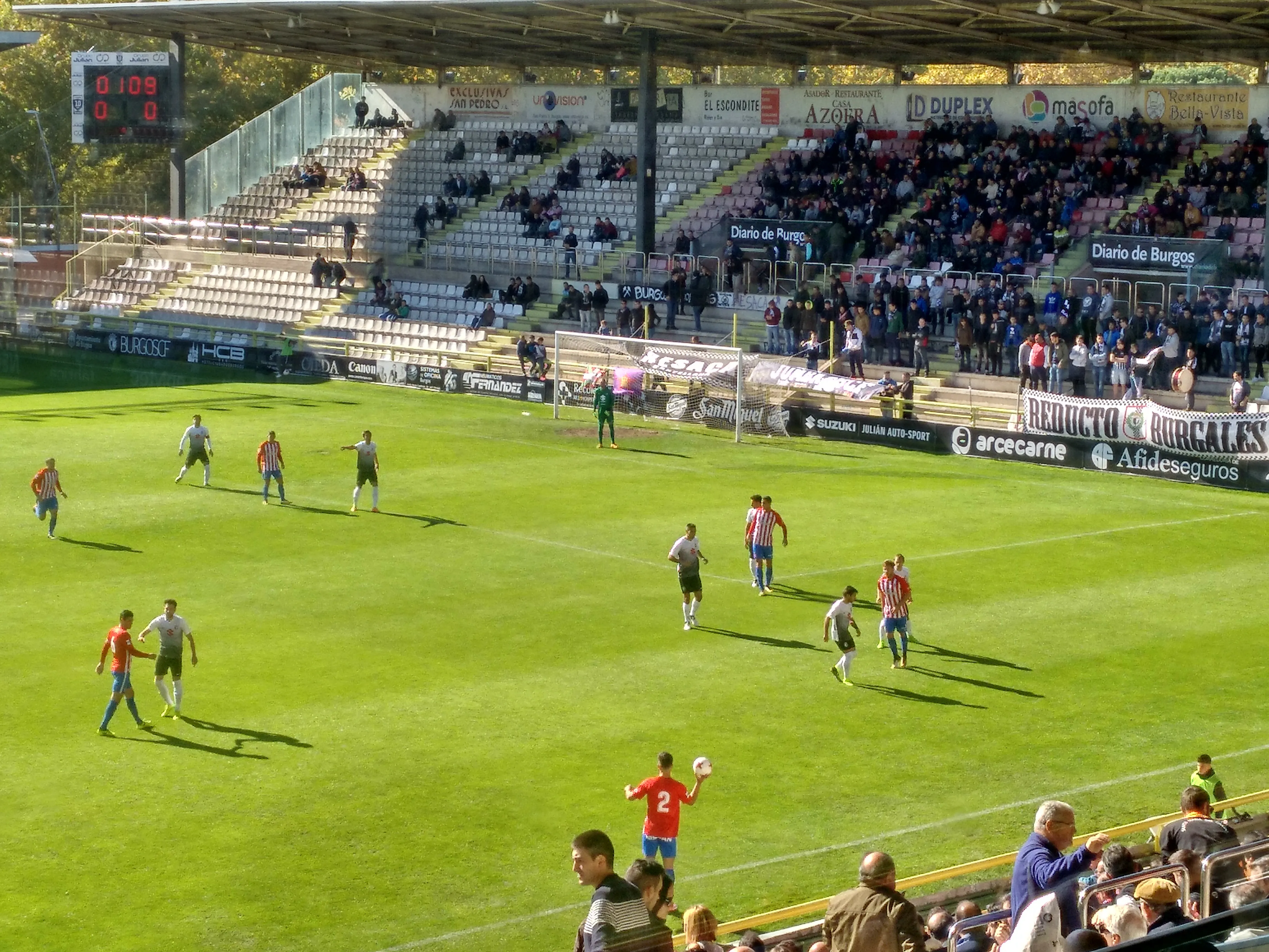 Fútbol Burgos: Tablas entre Burgos CF y Sporting B en una mañana de buen fútbol