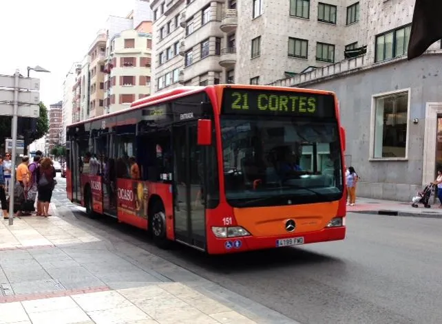 Actualidad Burgos: El Ayuntamiento anima a los burgaleses a ir al Coliseum en autobús