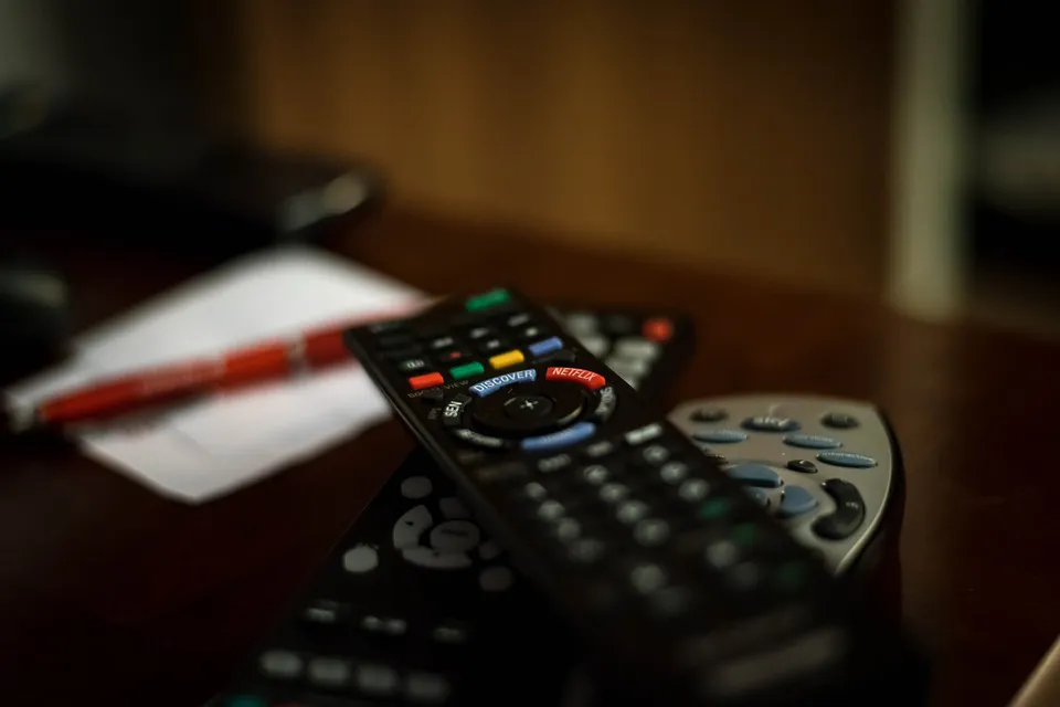 Economía y Empresa Burgos: Expediente a Mediaset por extralimitarse en el tiempo de emisión de publicidad
