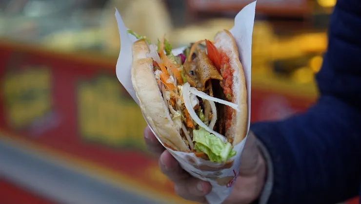 Actualidad Burgos: La Unión Europea desmiente que vaya a cerrar los kebabs