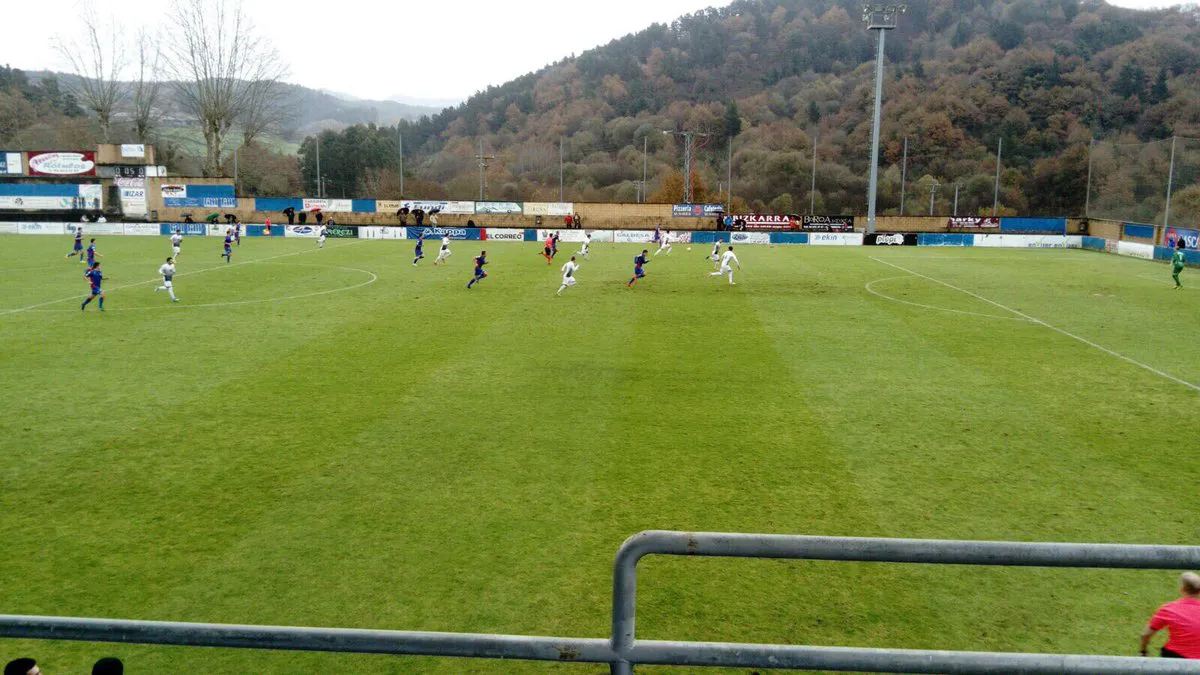 Fútbol Burgos: Derrota por la mínima del Burgos CF en Amorebieta (1-0) bajo un diluvio