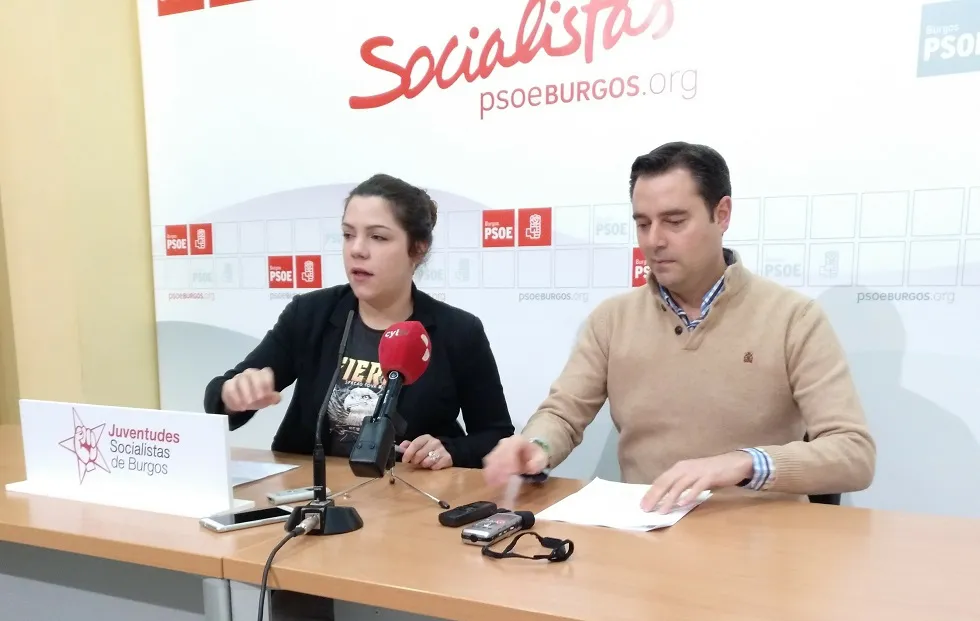 Actualidad Burgos: Juventudes Socialistas realiza una campaña de recogida de alimentos en colaboración con Cadena de Favores