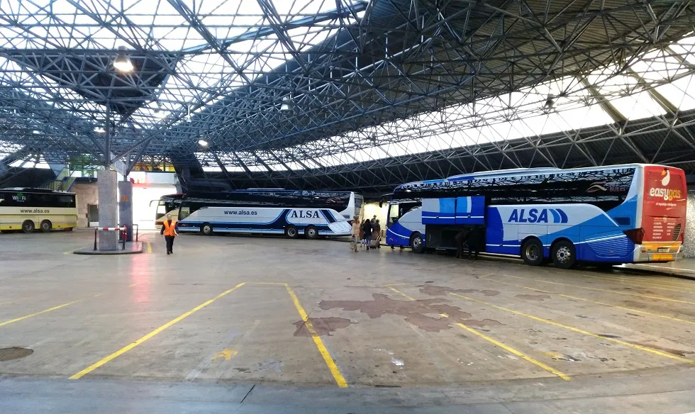 Actualidad Burgos: Fernández Santos califica de ocurrencia del alcalde mantener abiertas dos estaciones de autobuses
