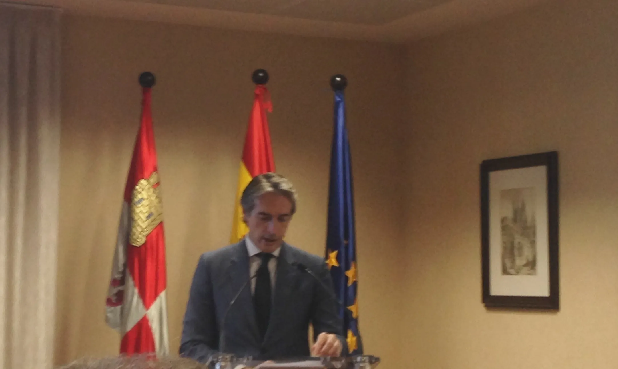 Local Burgos: El Ministro de Fomento, Iñigo de la Serna evita dar una fecha concreta para la llegada del AVE a Burgos