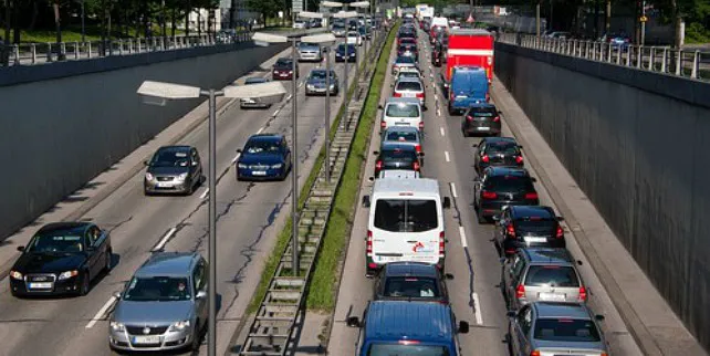 Actualidad Burgos: La DGT anuncia un nuevo examen de conducir para frenar las muertes en carretera tras el peor dato desde 2013