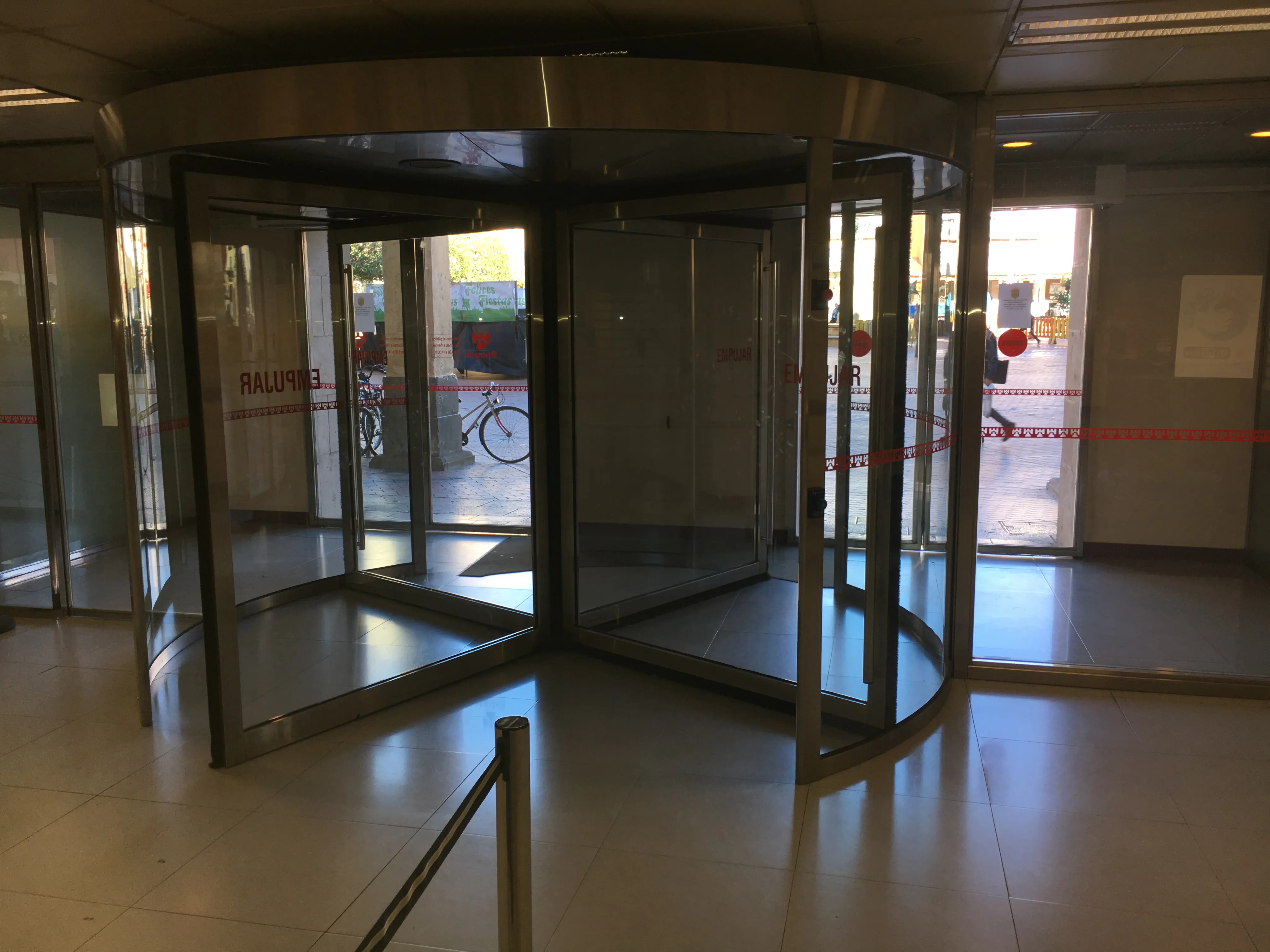Confidencial Burgos: Acceso manual al Ayuntamiento de Burgos