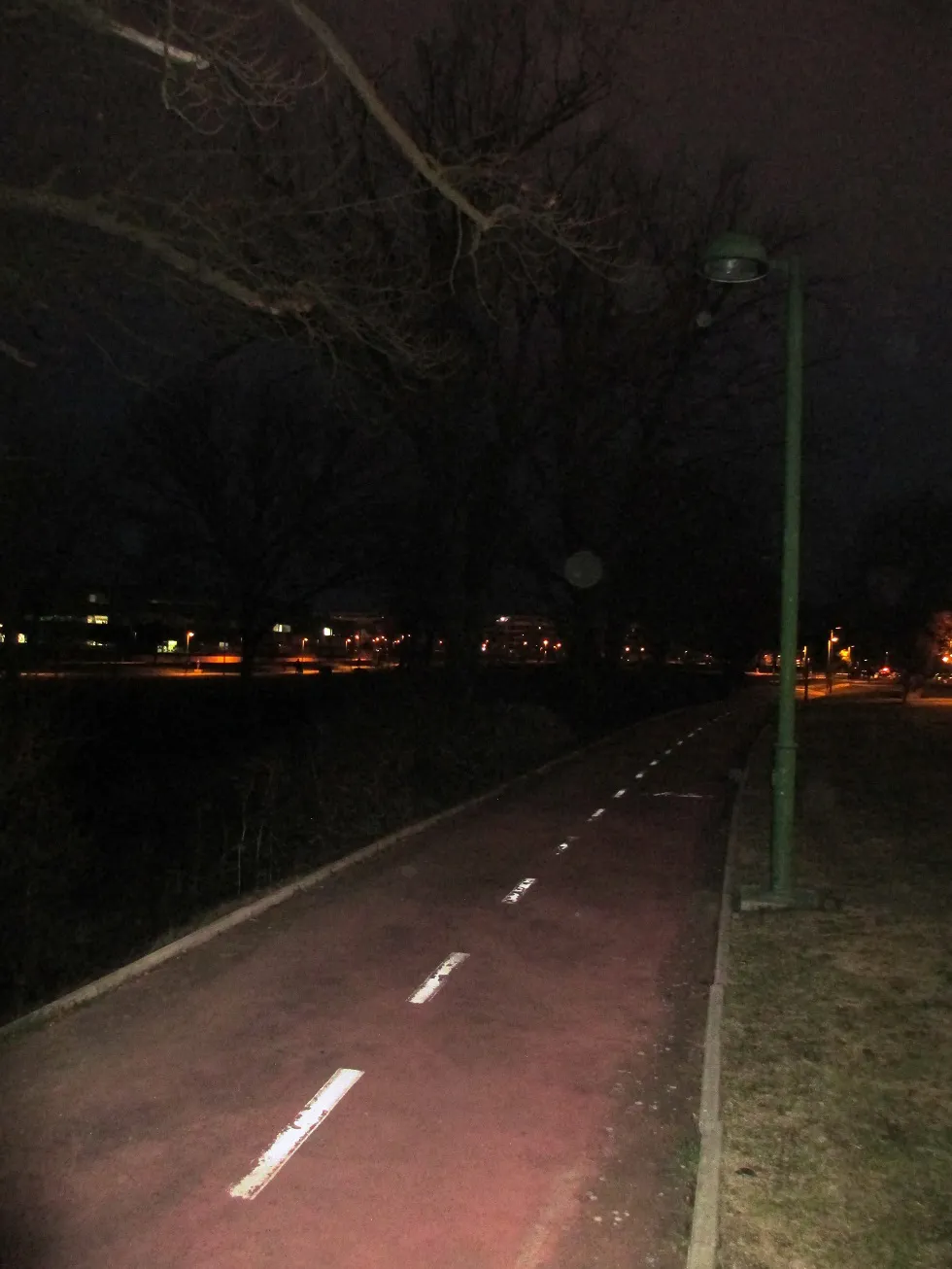 Actualidad Burgos: El PCAS solicita al Ayuntamiento mejoras en la iluminación de los carriles bici de Burgos