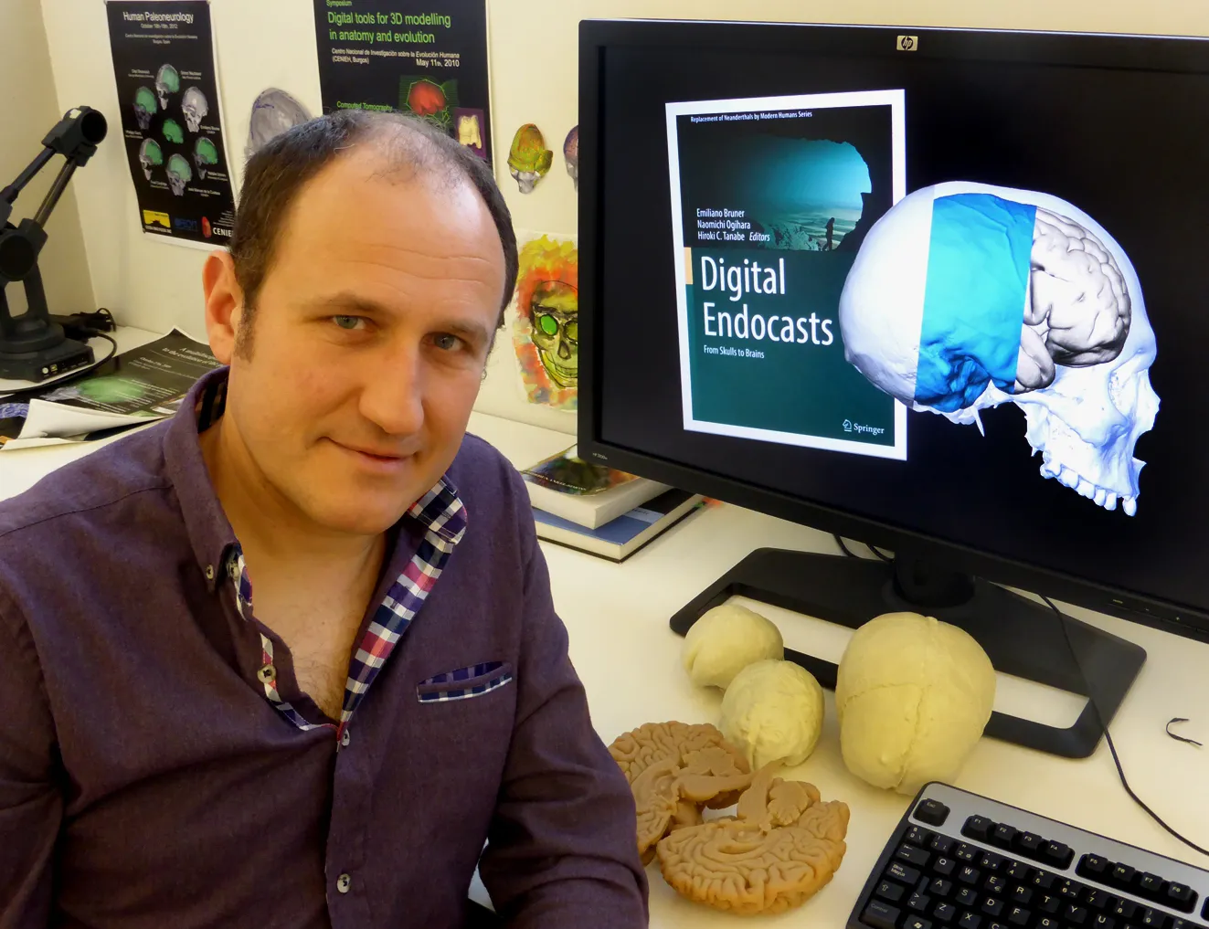 Ciencia Burgos: Emiliano Bruner publica un nuevo libro sobre paleoneurología y anatomía digital