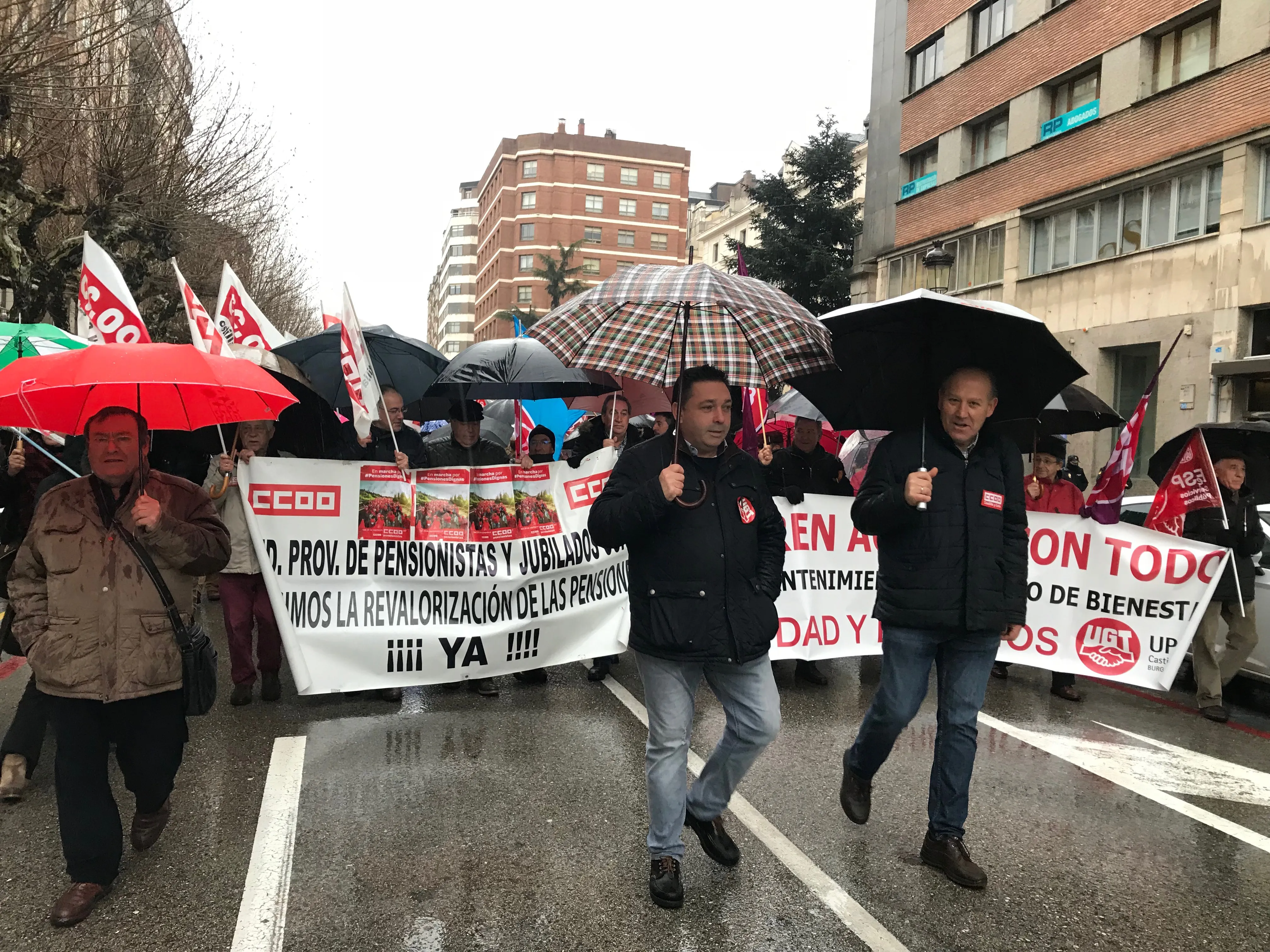 Actualidad Burgos: CCOO y UGT vuelven a concentrarse por unas pensiones dignas
