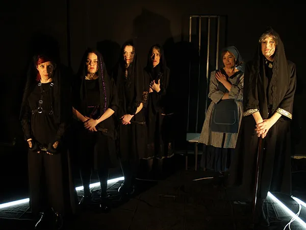 Cultura Burgos: Líquido Teatro presenta La Casa de Bernarda Alba