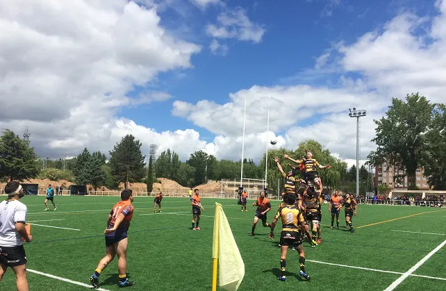 Deportes Burgos: De la Fuente: La grada de San Amaro es una obra de gran envergadura