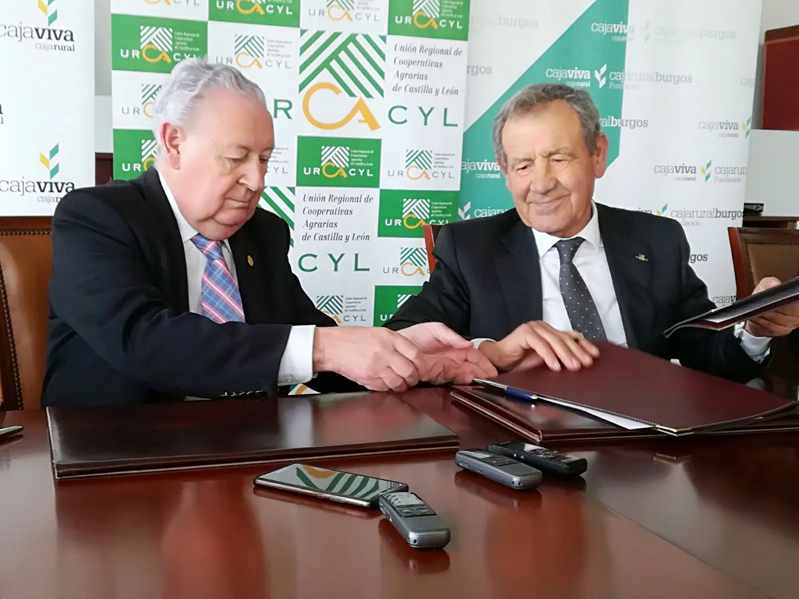 Local Burgos: Las cajas rurales y URCACYL ratifican su compromiso con las cooperativas