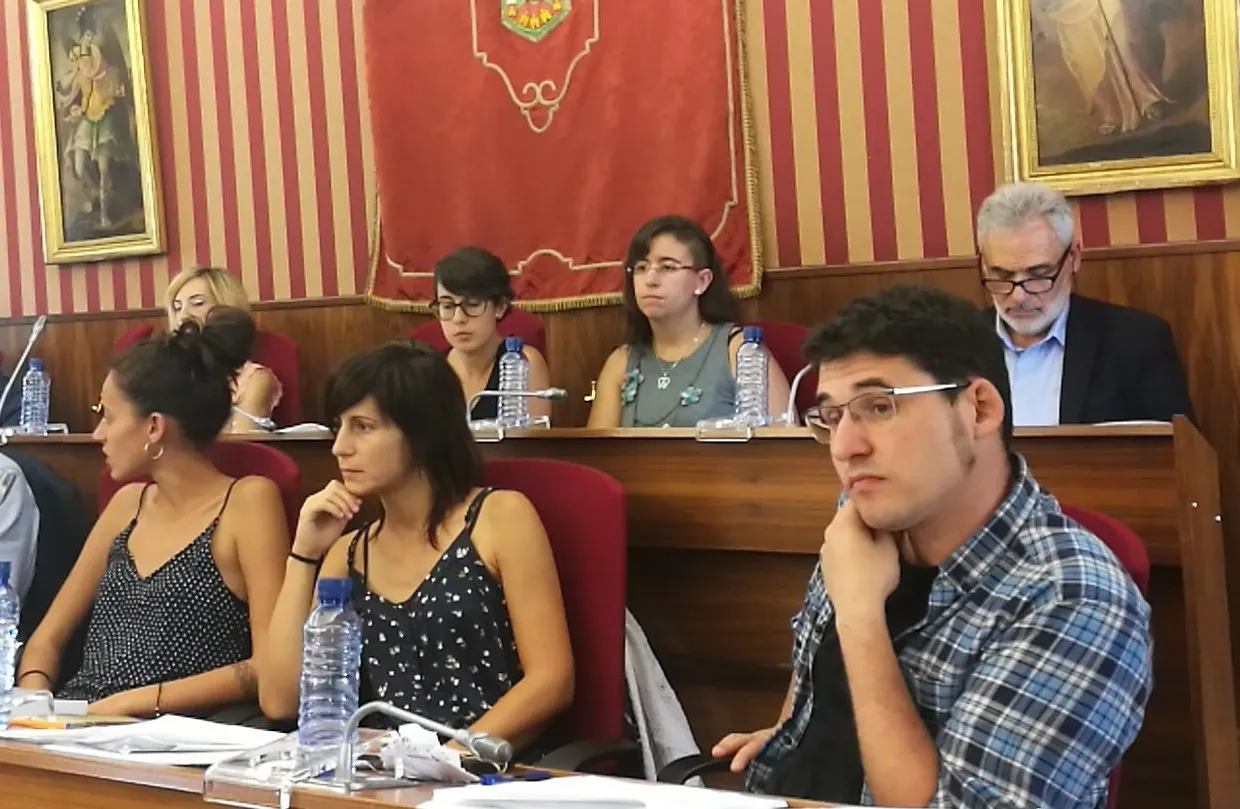 Confidencial Burgos: Que nos echen, que nos echen de Imagina