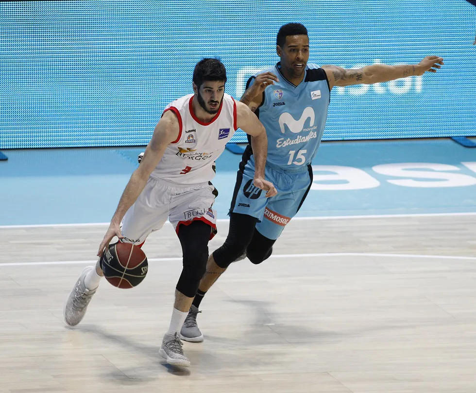 Baloncesto Burgos: Un horrible segundo cuarto condena al San Pablo Burgos ante el Estudiantes (100-76)