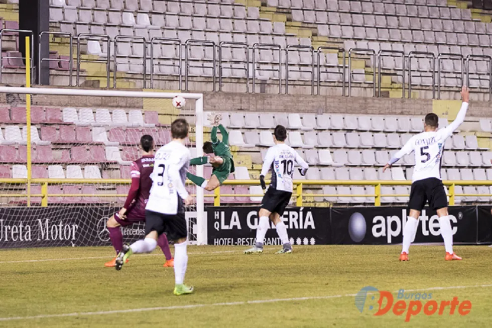 Deportes Burgos: Las lesiones se ceban con la plantilla del Burgos CF