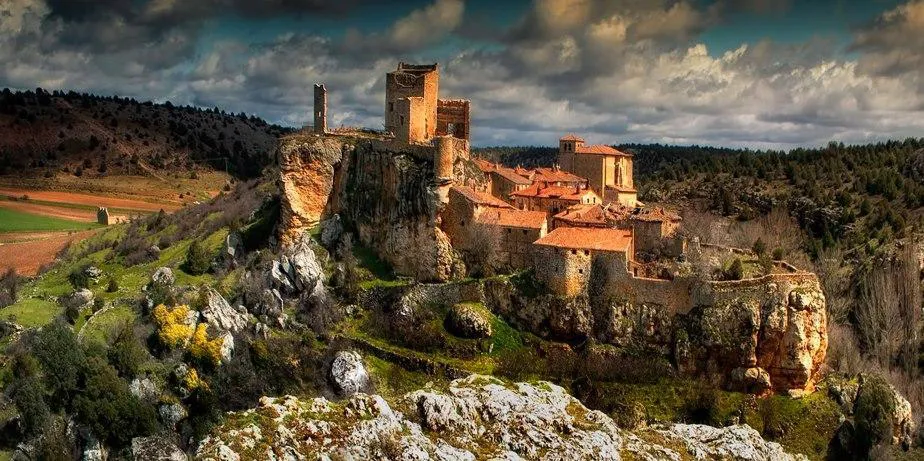 Destinos CyL Burgos: Naturaleza y traición en la villa de Calatañazor