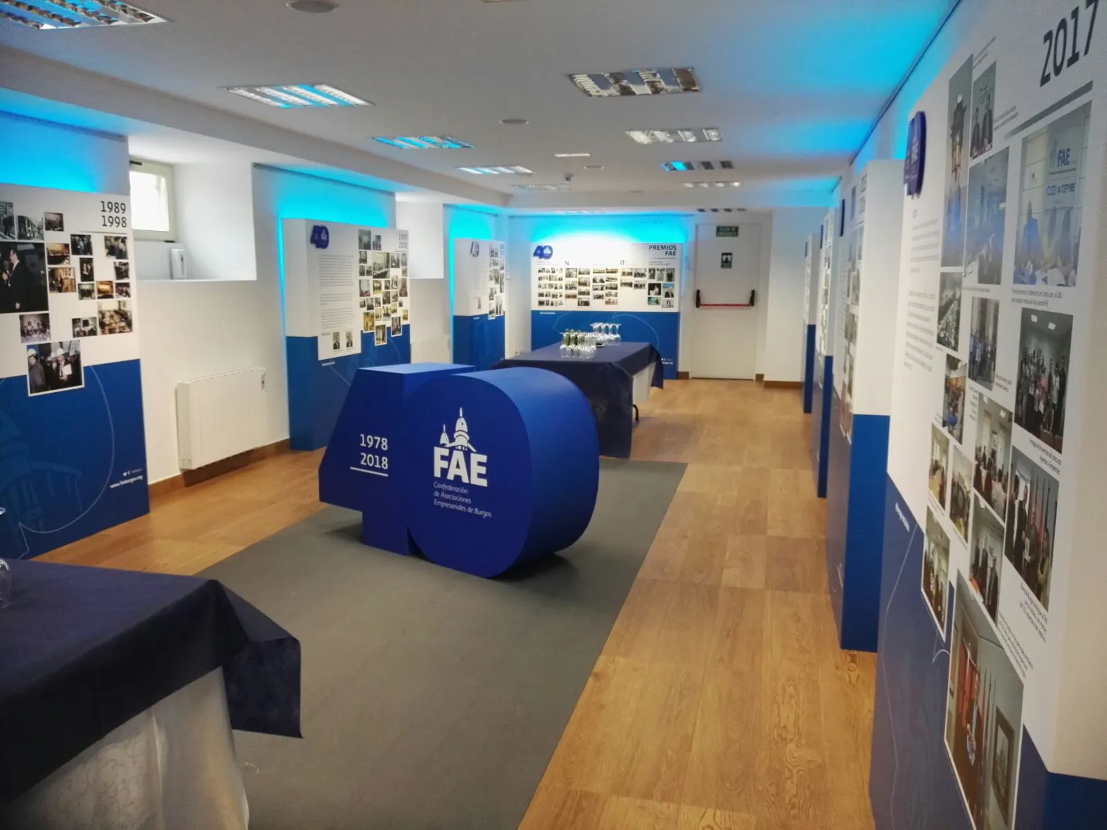 Local Burgos:  40 años a tu lado una exposición que conmemora los 40 años de FAE