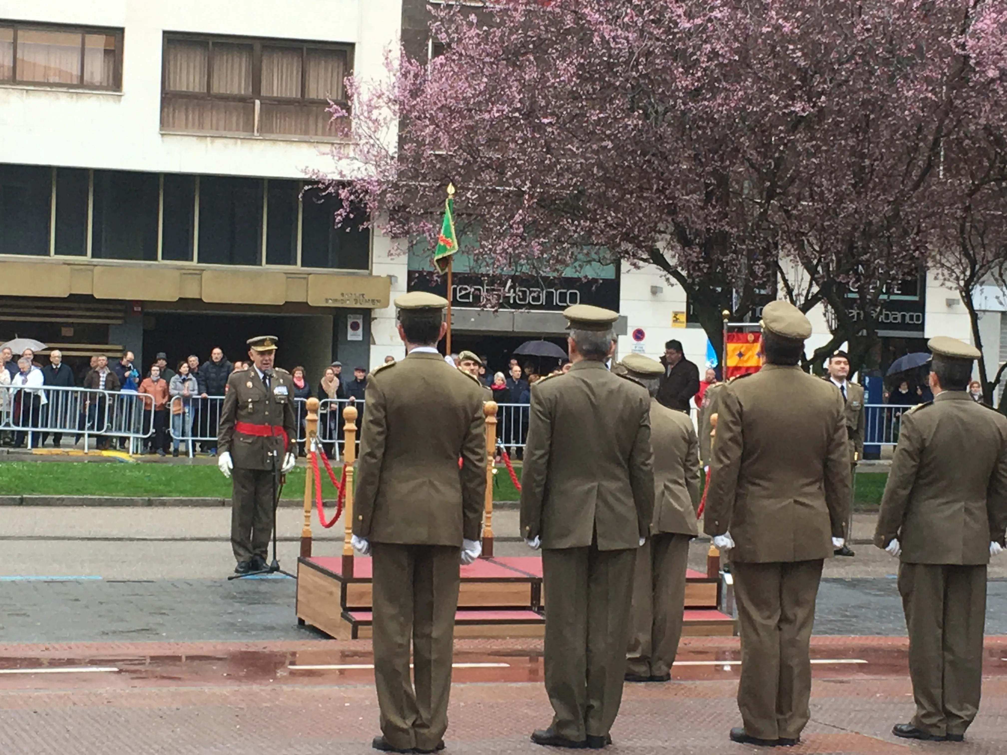 Local Burgos: Burgos homenajea un año más a la bandera española