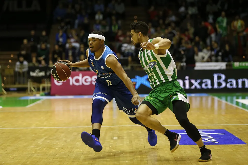 Deportes Burgos: San Pablo Burgos conquista Sevilla y se acerca a la permanencia (96-101)