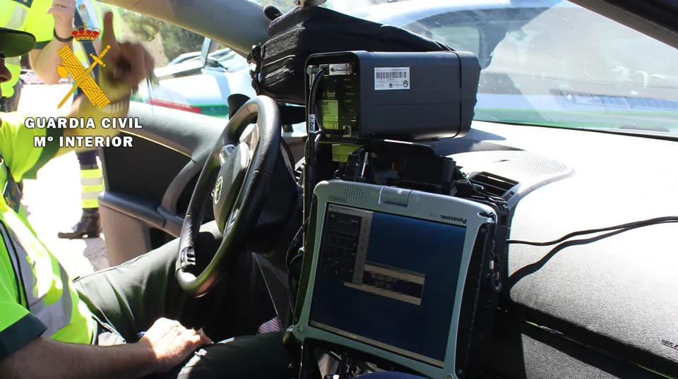 Sucesos Burgos: La Guardia Civil intercepta un vehículo circulando a 141 km/h en un tramo limitado
