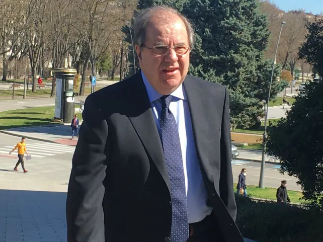 Actualidad Burgos: El Presidente de la Junta entrega los Premios Castilla y León