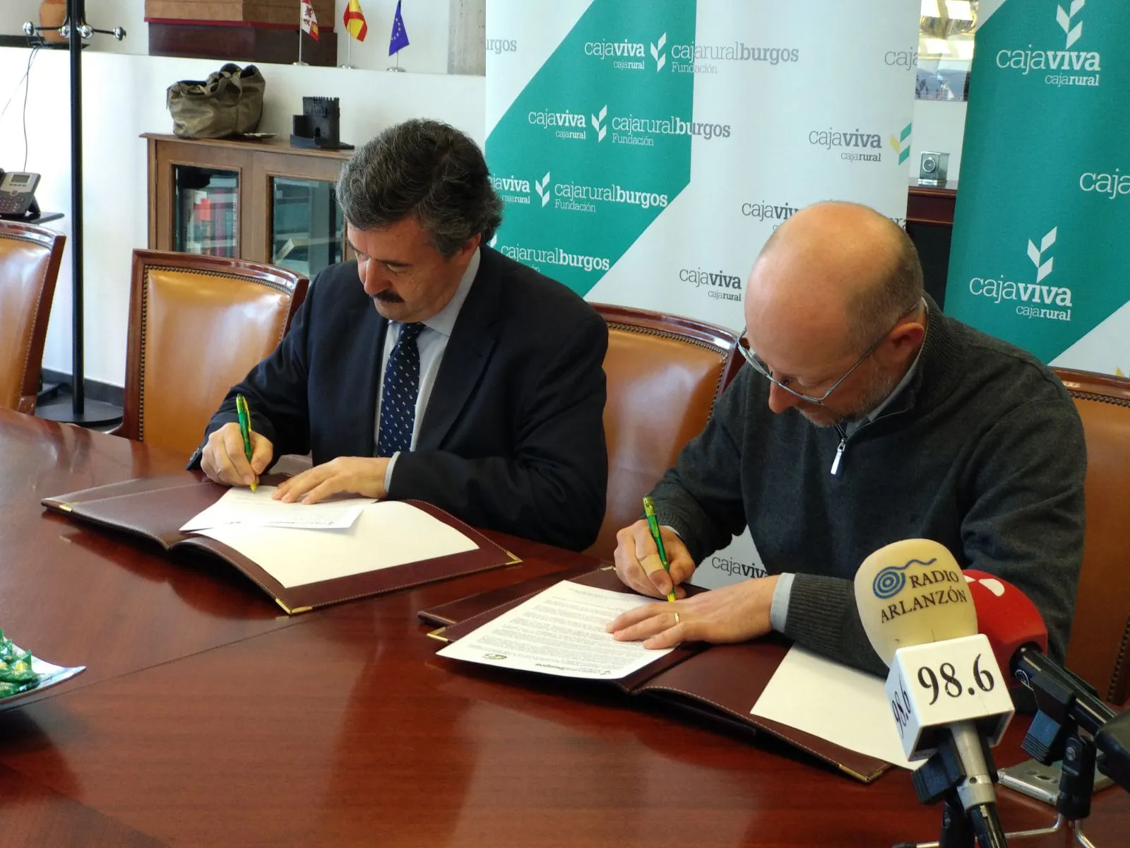 Rugby Burgos: La Fundación Cajaviva - Caja Rural apuesta por la cantera en el rugby