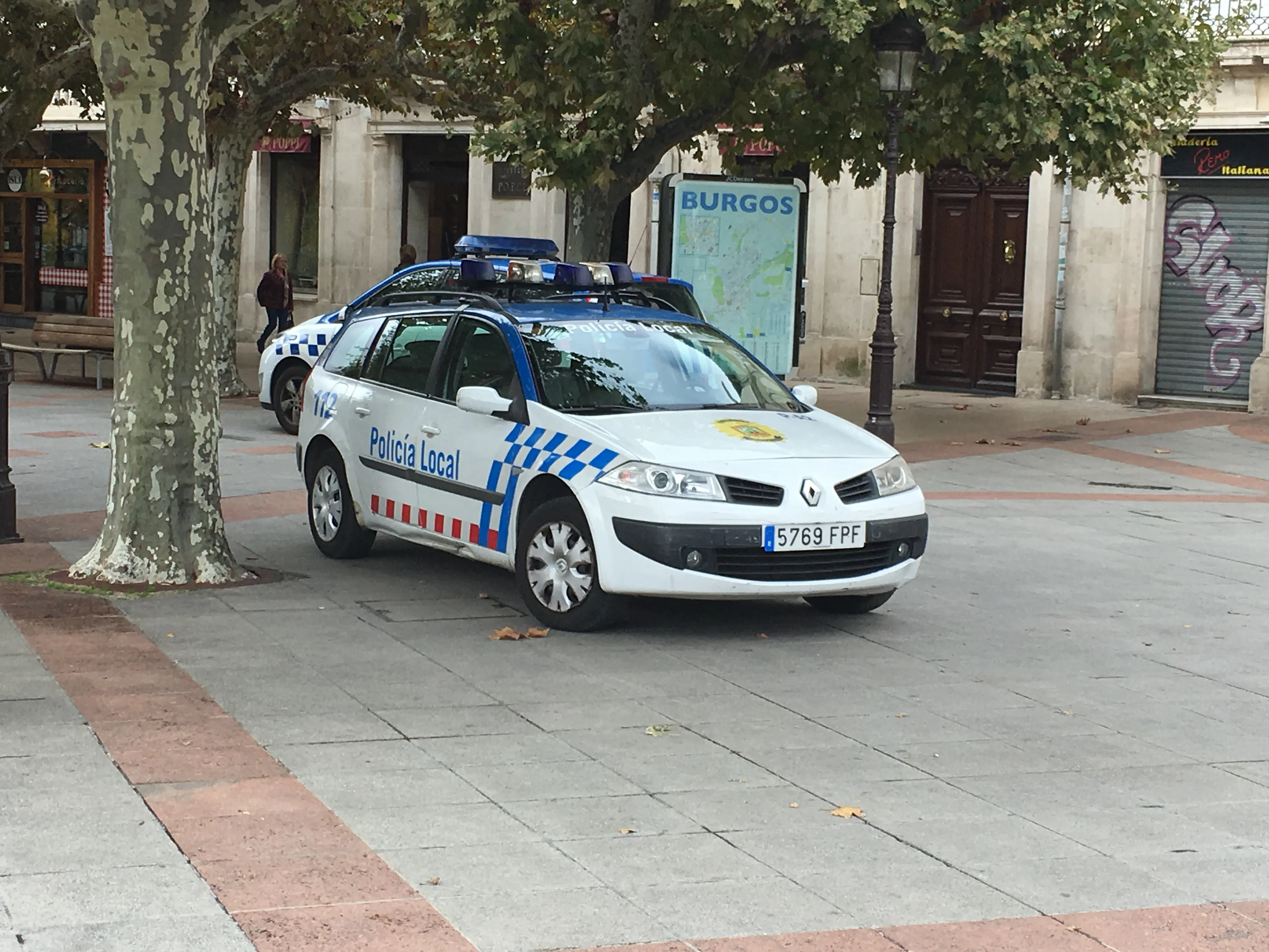 Sucesos Burgos: 14 denunciados en un control rutinario en la Avenida Constitución