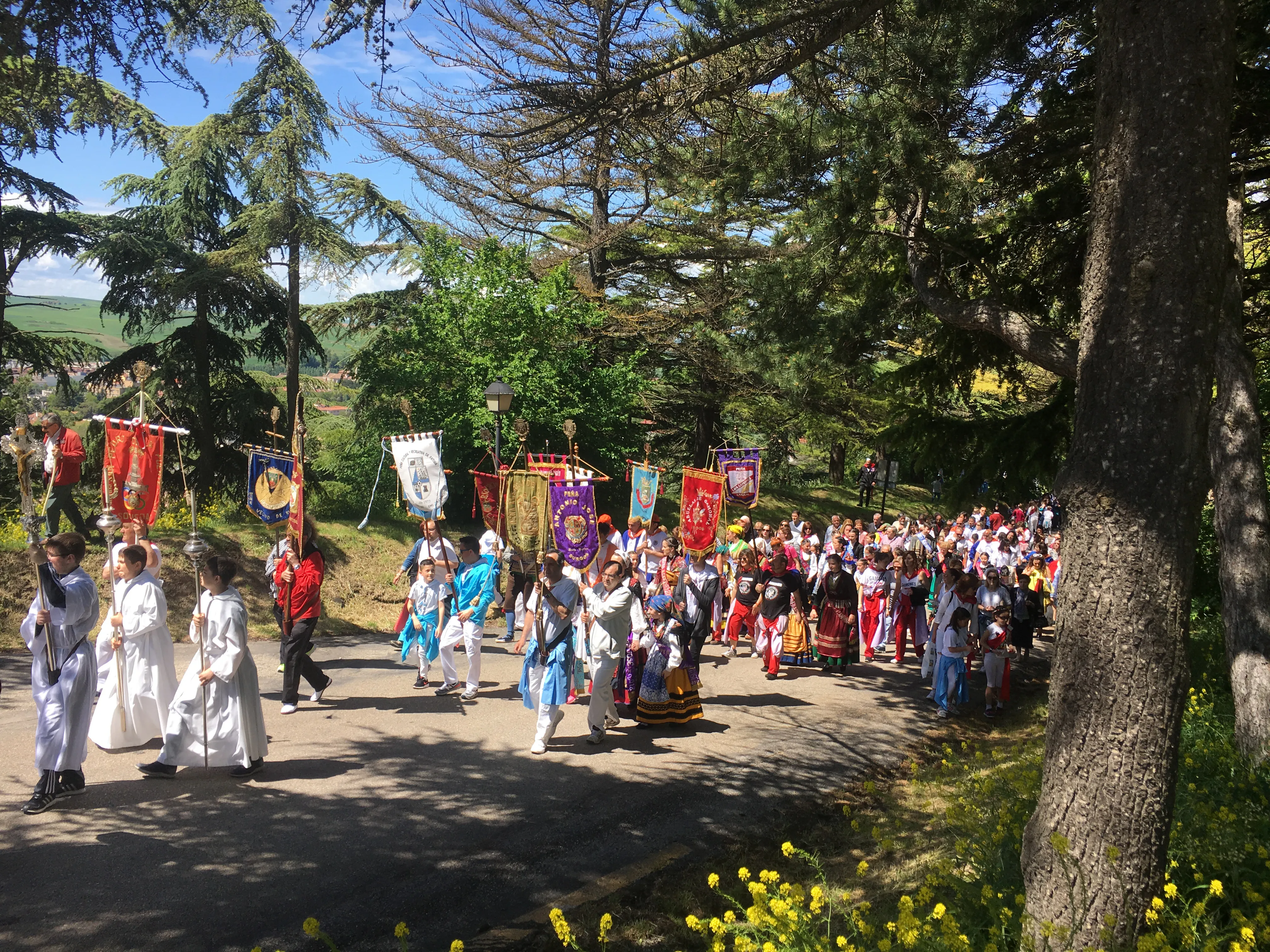 Local Burgos: Un año más llega la Romería de la Virgen Blanca