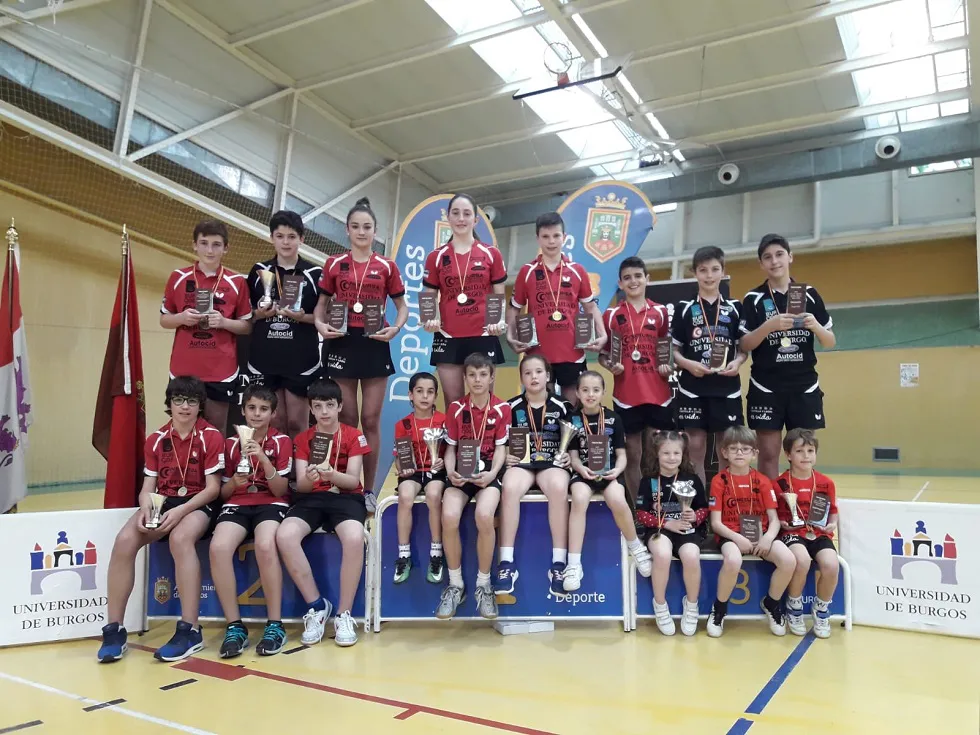Deportes Burgos: Pleno de oros de la cantera del Universidad de Burgos