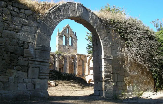 Provincia Burgos: Salvemos a Rioseco continua su labor de recuperación y restauración