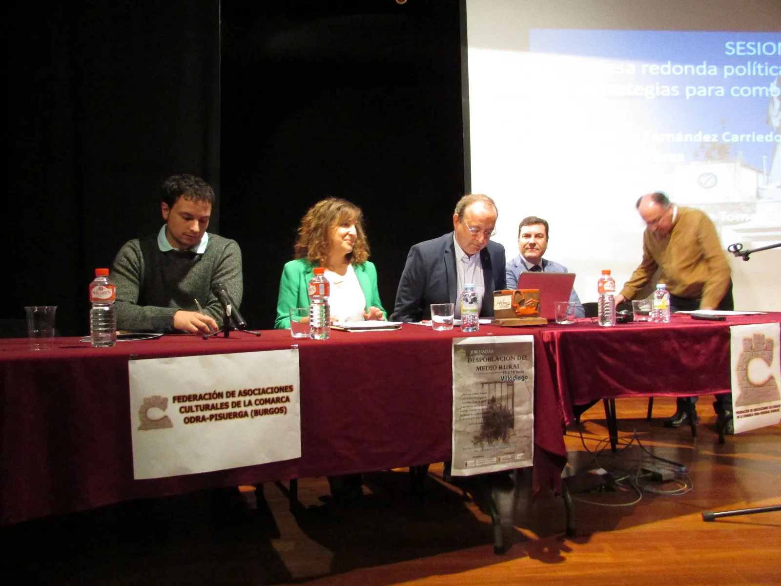 Provincia Burgos: Villadiego clausura las Jornadas sobre Despoblación en el Mundo Rural con una mesa política