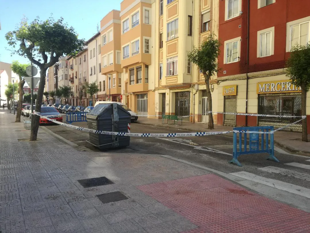 Sucesos Burgos: Cortada la calle Rey Don Pedro ante el riesgo de hundimiento de la calzada