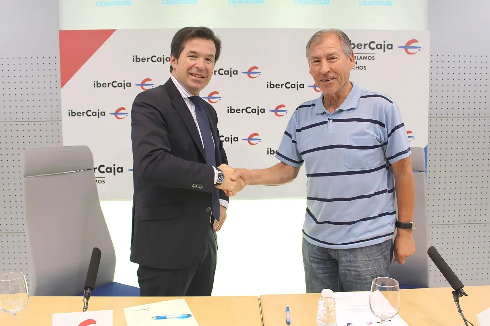 Deportes Burgos: Ibercaja renueva su patrocinio con el Club Atletismo Capiscol