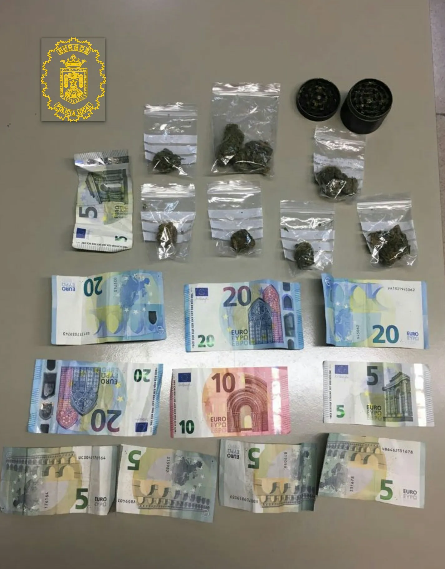 Sucesos Burgos: La Policía incauta drogas a unos jóvenes que pretendían venderla
