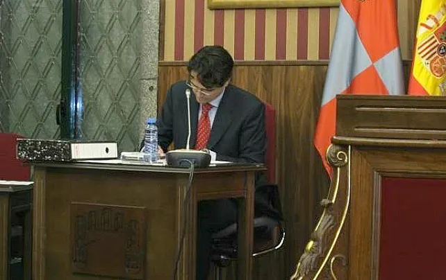 Actualidad Burgos: La difícil encrucijada del alcalde con el Secretario General del Ayuntamiento