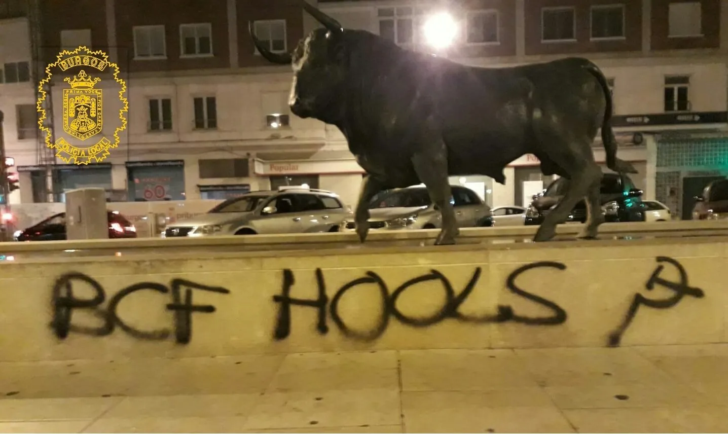 Sucesos Burgos: Pintadas en la fuente del toro