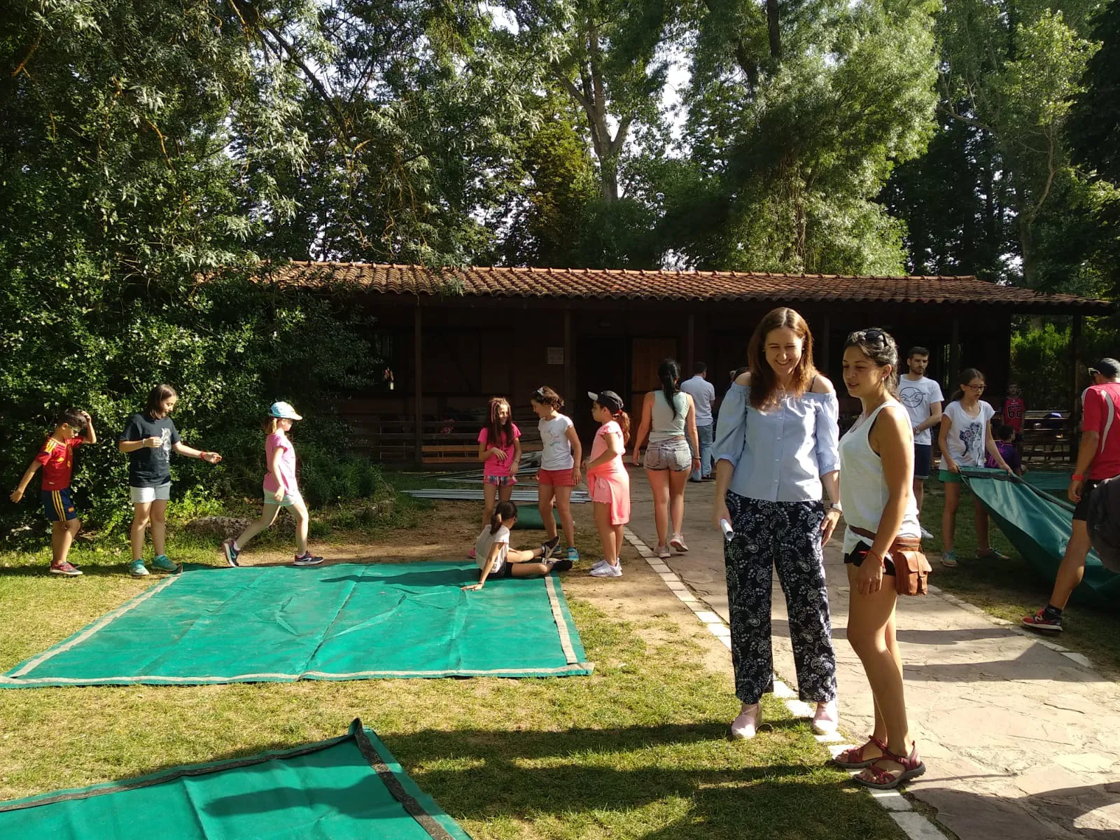 Provincia Burgos: Gema Conde visita los campamentos urbanos de Fuentes Blancas