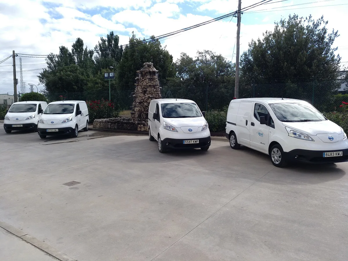 Actualidad Burgos: Aguas invierte 137.000 euros en cuatro furgonetas eléctricas y un SUV híbrido