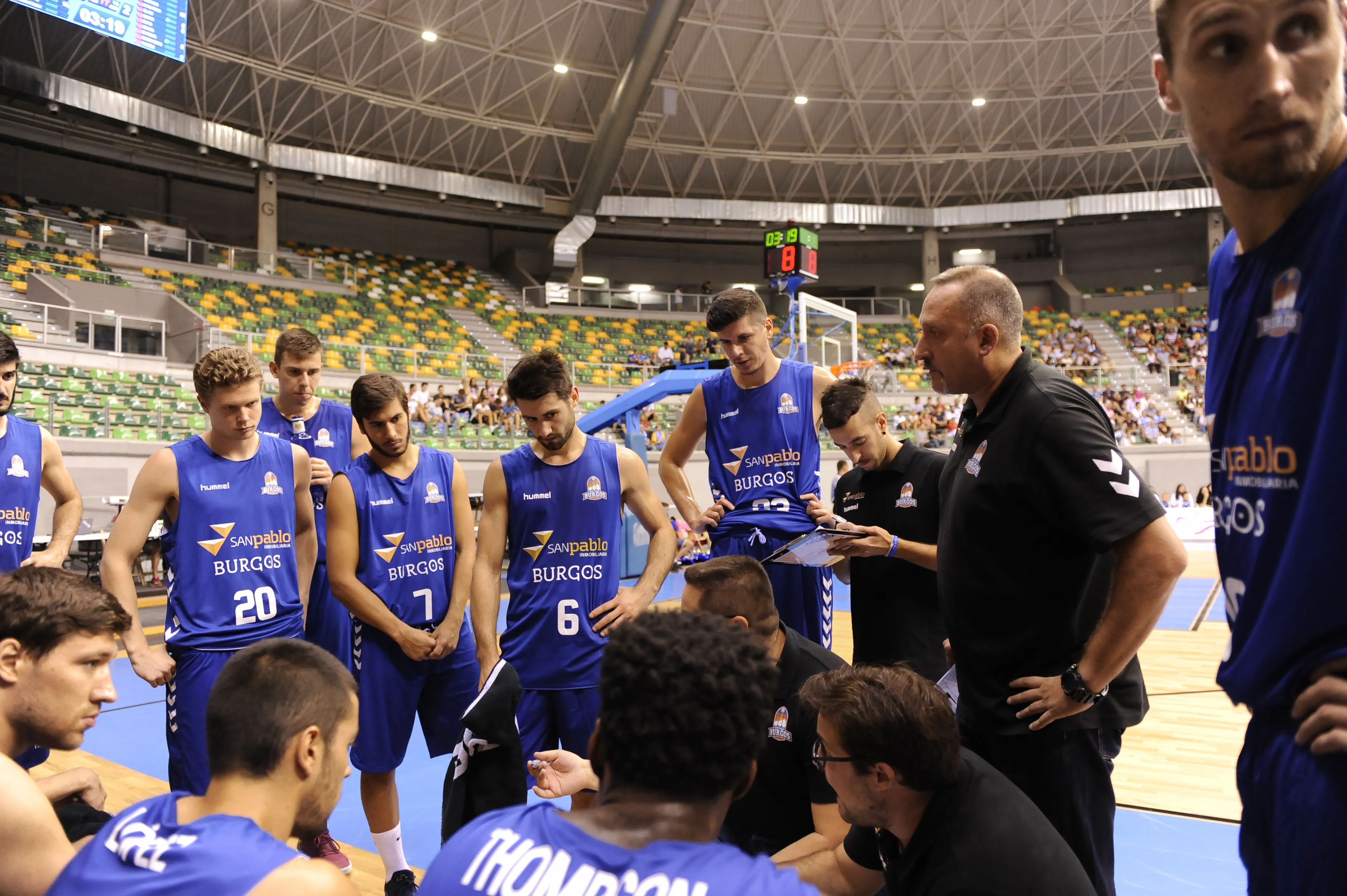 Baloncesto Burgos: 129-73. El San Pablo Burgos se gusta en el inicio de la pretemporada