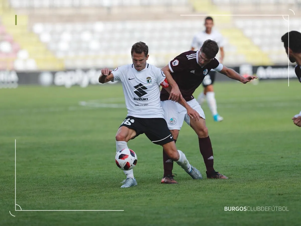 Deportes Burgos: El Burgos CF sigue sin conocer la victoria y vuelve a empatar ante el Salmantino (0-0)