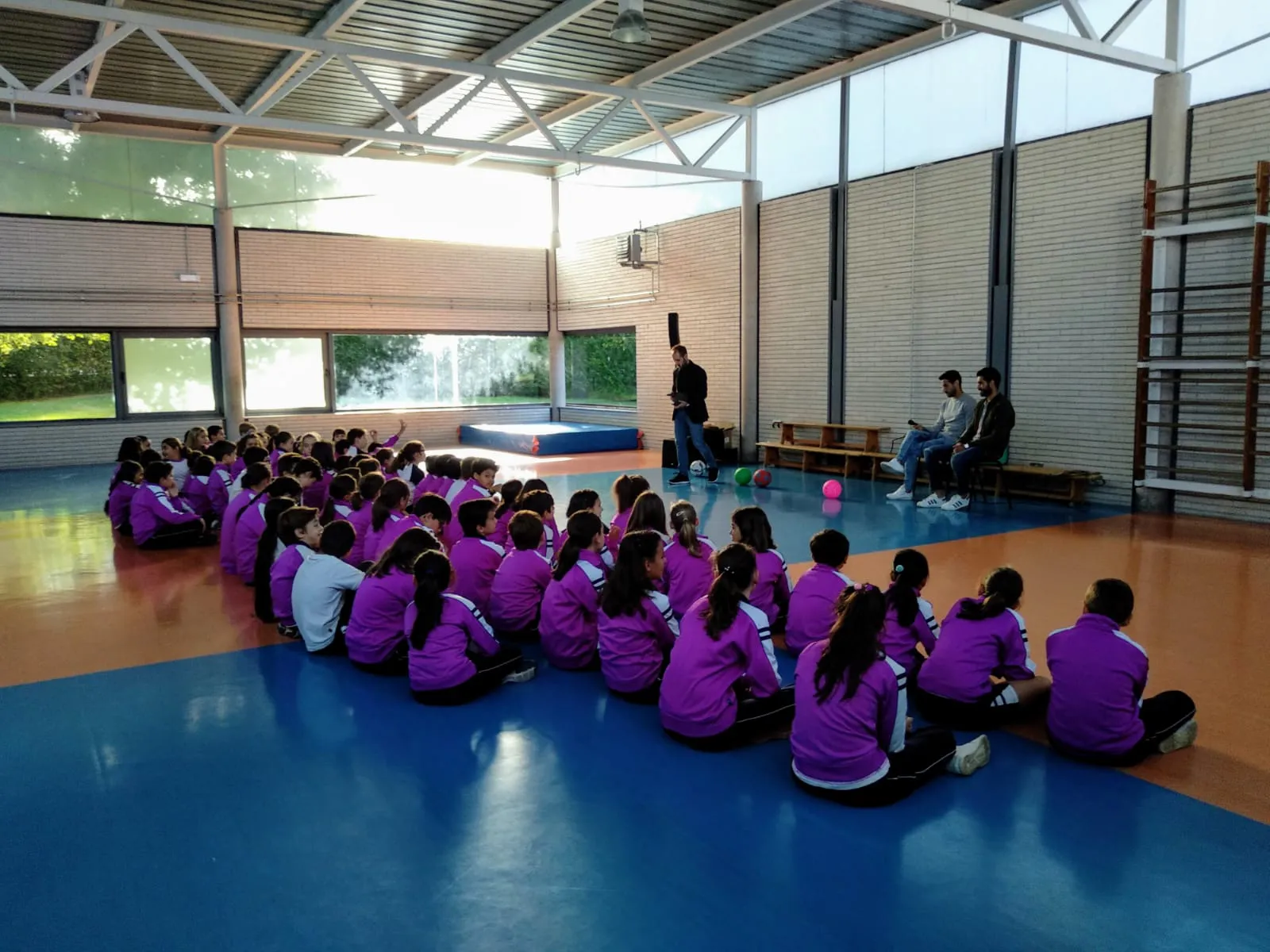 Deportes Burgos: La Fundación Caja de Burgos y el Burgos CF fomentan los valores deportivos