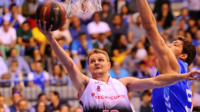 Deportes Burgos: El San Pablo Burgos se estrella contra un acertado Tecnyconta Zaragoza (79-93)