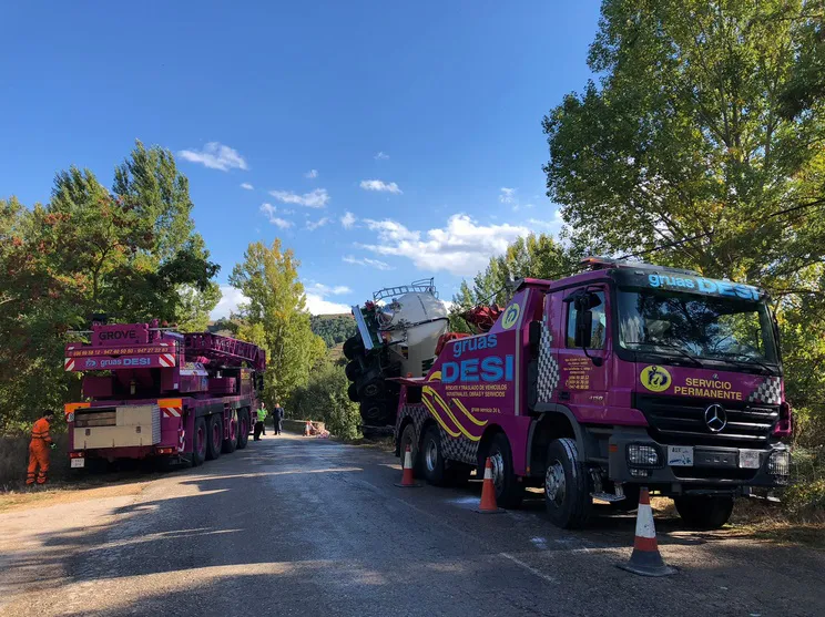 Sucesos Burgos: Accidentado un camión en la BU-710